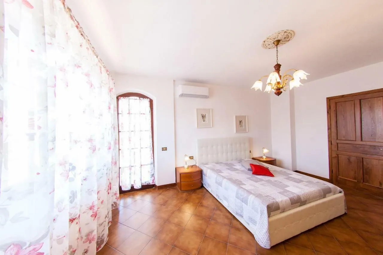 *** Couette-café B&B Villa Anna Carrare Italie